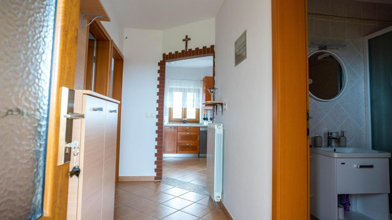 Apartma Tri Oljke Dobrovo Eksteriør billede
